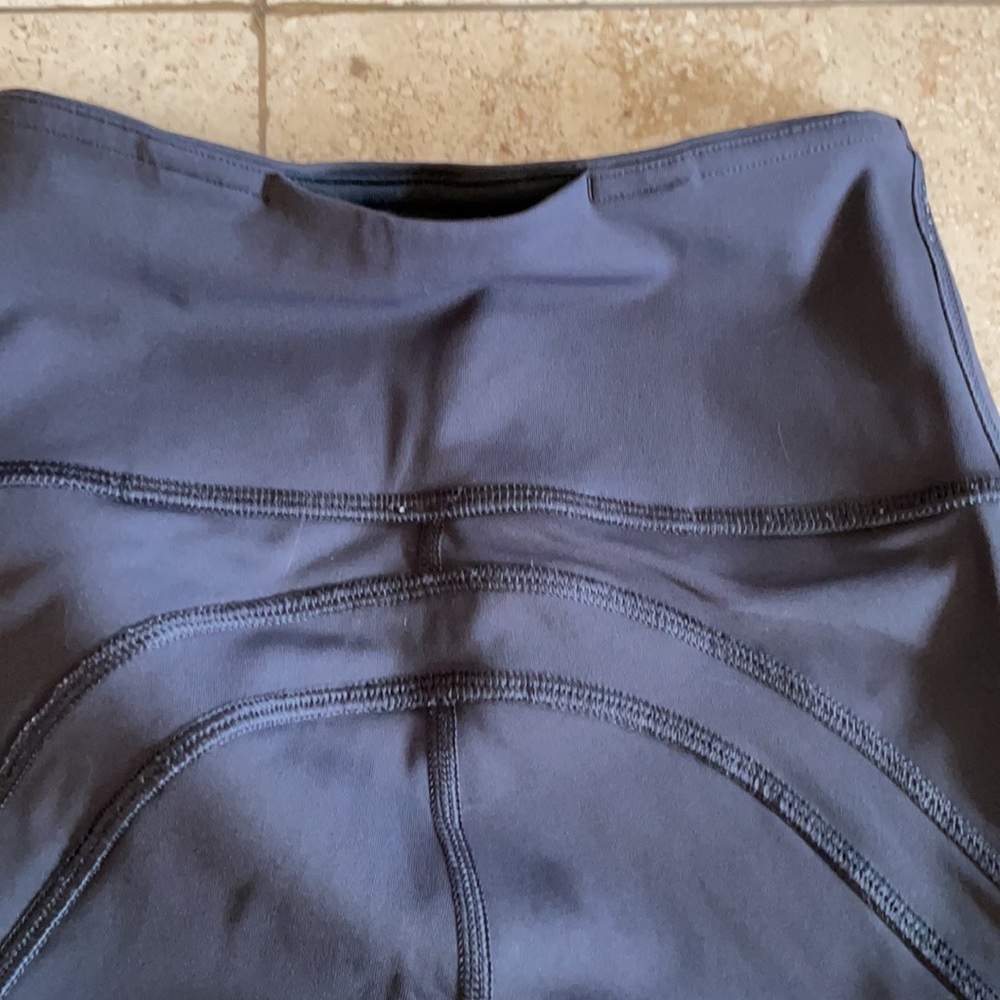 Lululemon Mesh Insert Legging Size 2 - image 8